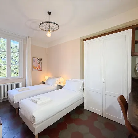 Parking Available - Elegant Two-bedroom With Balcony * Cernobbio