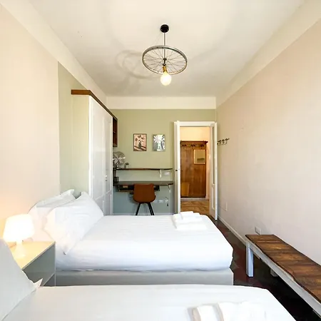 Appartamento Free Parking - Elegant Two-bedroom With Balcony *