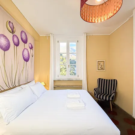 Parking Available - Elegant Two-bedroom With Balcony * Cernobbio