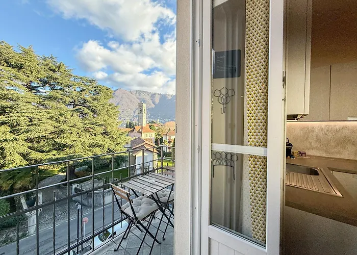 Free Parking - Elegant Two-bedroom With Balcony Daire Cernobbio
