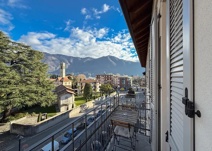Free Parking - Elegant Two-bedroom With Balcony Cernobbio